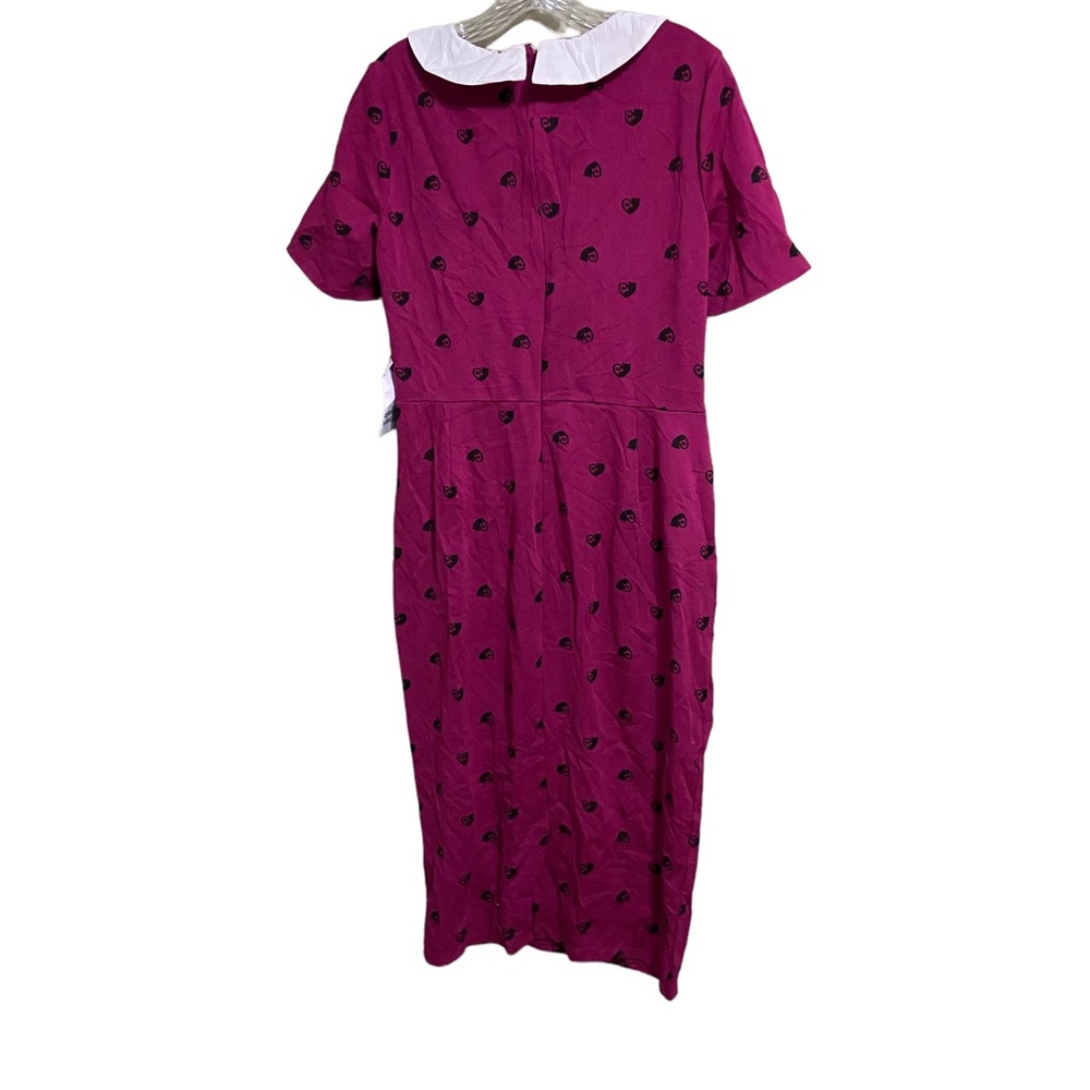Unique Vintage Magenta Pencil Dress with White Peter Pan Collar and Black Print - Picture 4 of 5